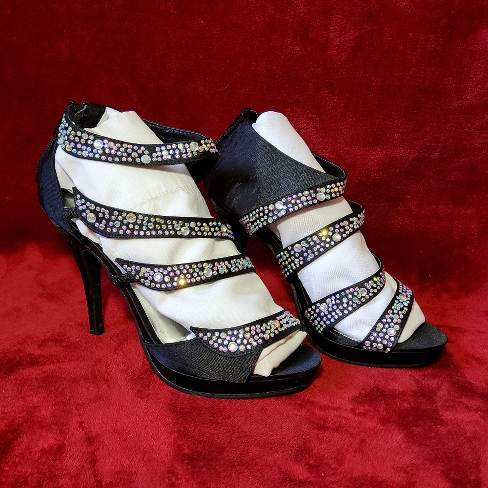 Sizzle by Coloriffics Stilettos Natasha Black With Rhinestones 4" Heels Size 6.5